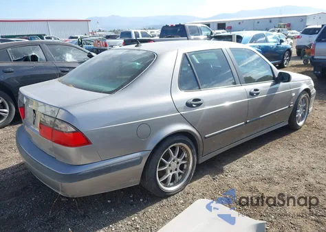 2001 Saab 9-5 Aero z USA, uszkodzony, nr VIN YS3EH48G713048885